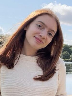 Amy, 22