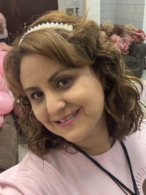 Rosa, 37