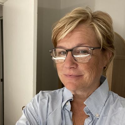 Cindy, 56