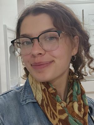 Hannah, 22