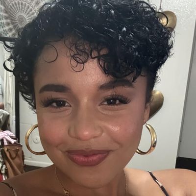 Monica, 21