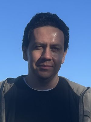 Andres, 41