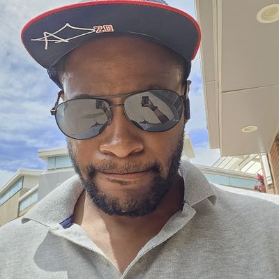 Kevin, 32