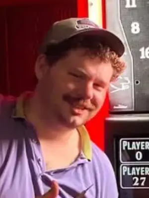 Thomas, 27