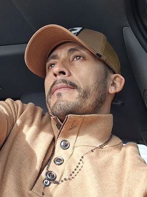Juanjose, 42