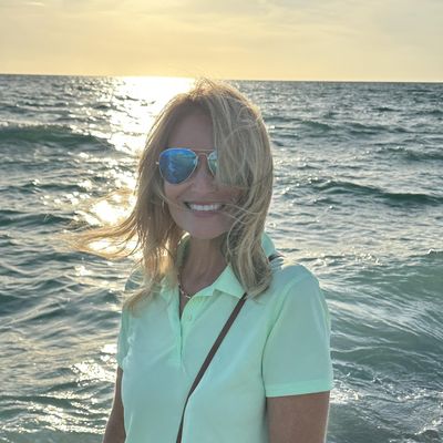 Colleen, 60