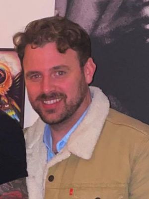 Kevin, 32