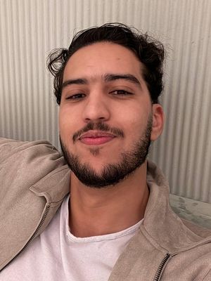 John, 37
