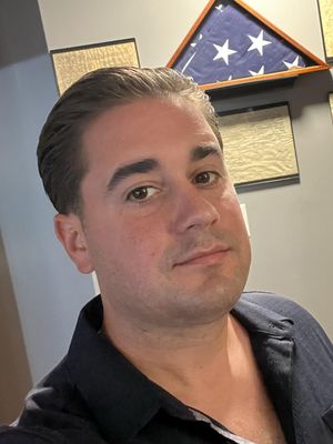 Peter, 37