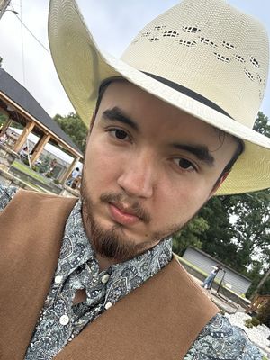 Jorge, 26