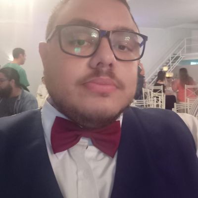 Lucas, 35