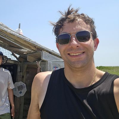 Jonathan, 37