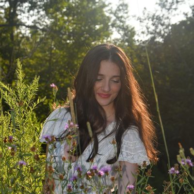 Clare, 18