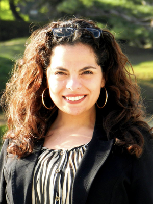 Maria Alicia, 47
