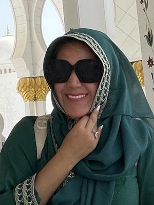 Ana, 40