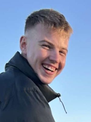 Tim, 21