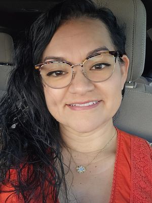 Laura, 42