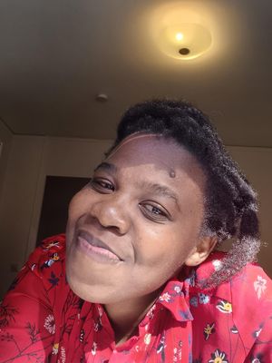Edwinah, 37
