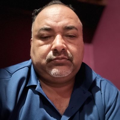 Luis, 49