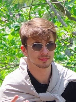 Michele, 23