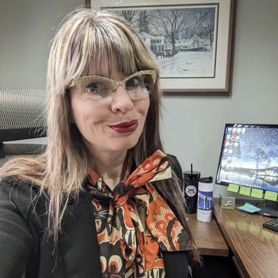 Nancy, 44