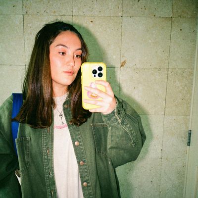 Isabel, 30