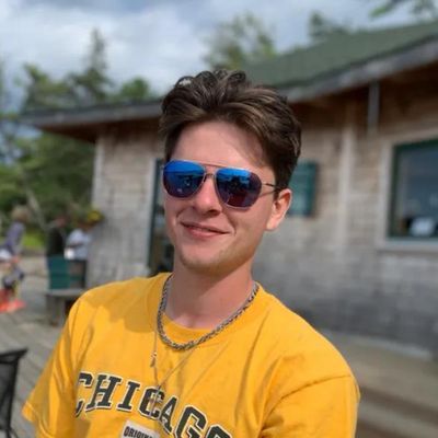 Joey, 23