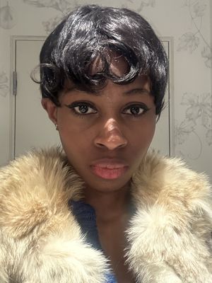 Stephanie, 24