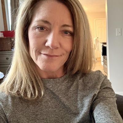 Jill, 48