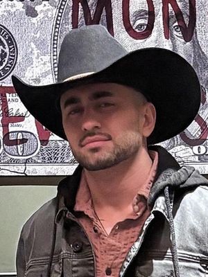 Stephen, 26