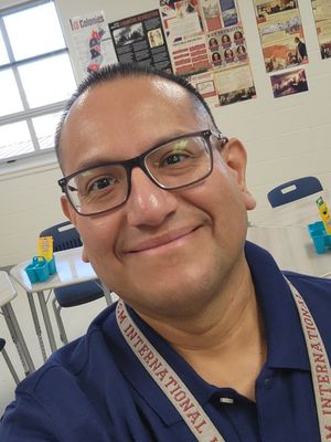 Juan, 44