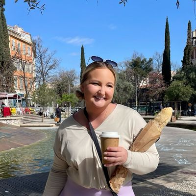 Frances, 30