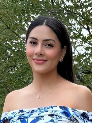 Evelyn, 26