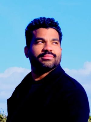 Bruno, 33