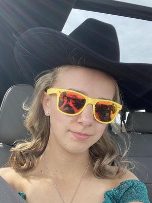 Lydia, 20