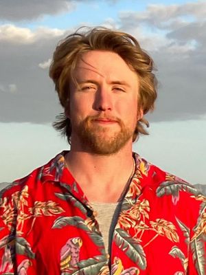 Jonathan, 27
