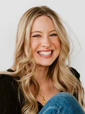 Sarah, 25