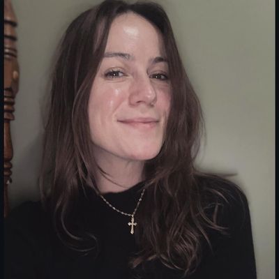 Nicole, 33