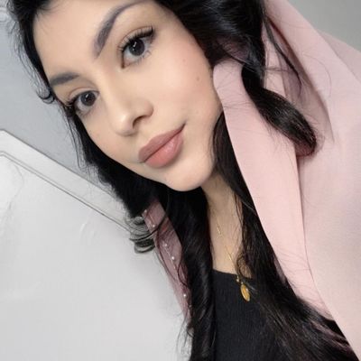 Julie, 35