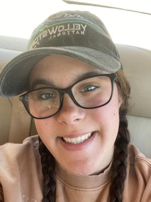 Olivia, 20