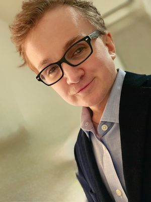 Nicholas, 32