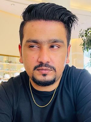Gavin, 30