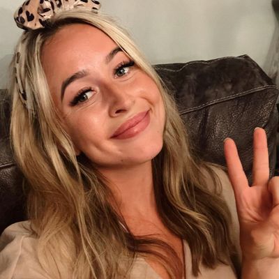 Lena, 38