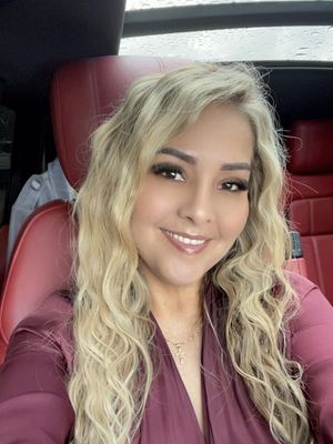 Alejandra, 52