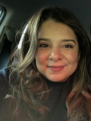 Yuliana, 39