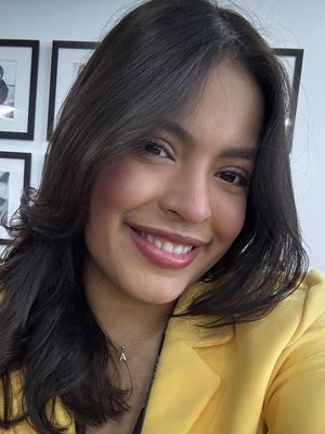 Amanda, 28