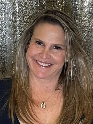 Martine, 59