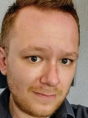 Alex, 31