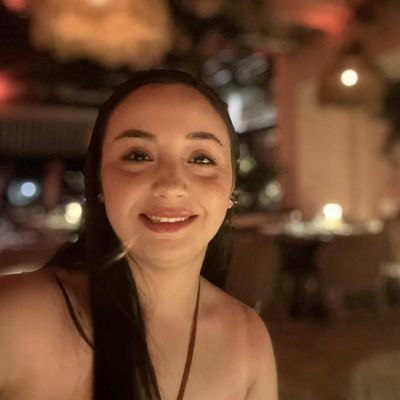 Paola, 27