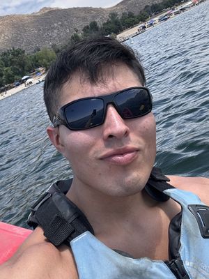 Miguel, 23
